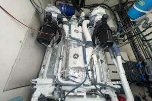 1988 Hatteras Motor Yacht thumbnail 121