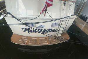 1988 Hatteras Motor Yacht thumbnail 9
