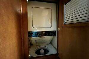 1988 Hatteras Motor Yacht thumbnail 73