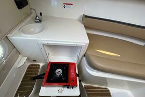 Empty Nest 26ft Seaswirl Striper Yacht For Sale