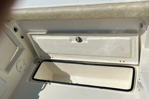 Empty Nest 26ft Seaswirl Striper Yacht For Sale