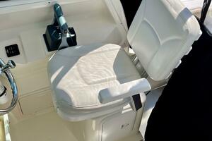 Empty Nest 26ft Seaswirl Striper Yacht For Sale