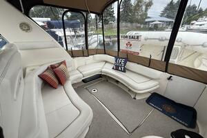 31ft Sea Ray Yacht For Sale