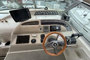 31ft Sea Ray Yacht For Sale