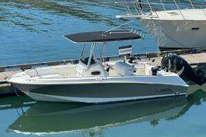 2014 Boston Whaler 220 Outrage thumbnail 1