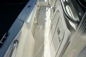 2014 Boston Whaler 220 Outrage thumbnail 19