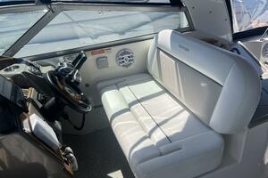 32ft Rinker Yacht For Sale