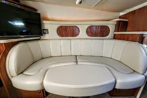 32ft Rinker Yacht For Sale