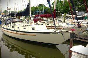 1995 Pacific Seacraft 37 thumbnail 1