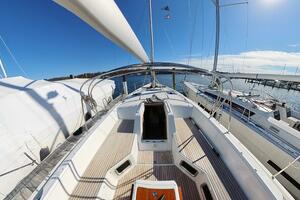 53FT (16.15M) JEANNEAU