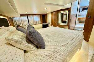 2016 Absolute 45 Sport Yacht thumbnail 79