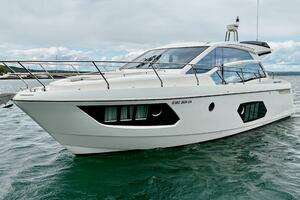 2016 Absolute 45 Sport Yacht thumbnail 12