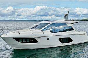 2016 Absolute 45 Sport Yacht thumbnail 1