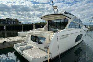2016 Absolute 45 Sport Yacht thumbnail 20
