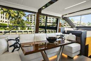2021 Fairline Squadron 68 thumbnail 13