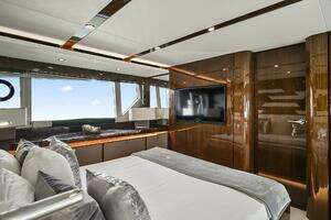 2021 Fairline Squadron 68 thumbnail 28