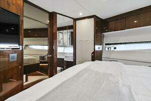 2021 Fairline Squadron 68 thumbnail 31