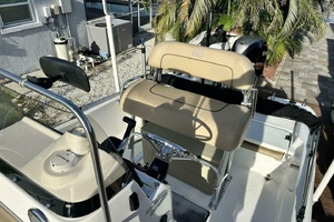 21ft NauticStar Yacht For Sale