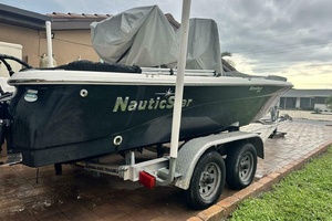 21ft NauticStar Yacht For Sale