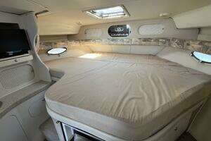 2000 Rinker Fiesta Vee 340 thumbnail 37