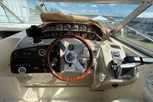 2000 Rinker Fiesta Vee 340 thumbnail 22
