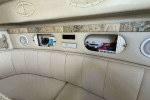 2000 Rinker Fiesta Vee 340 thumbnail 32