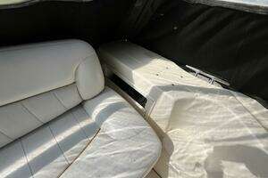 2000 Rinker Fiesta Vee 340 thumbnail 14