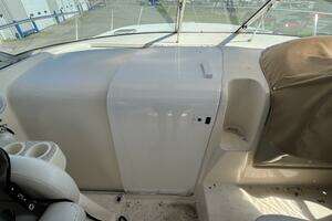 2000 Rinker Fiesta Vee 340 thumbnail 26