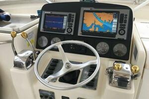 30ft Pursuit Yacht For Sale