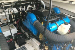 30ft Pursuit Yacht For Sale