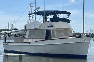 Chosen Sun 42ft Grand Banks Yacht For Sale