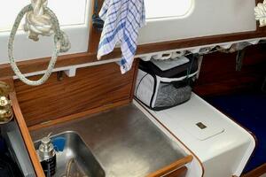 30ft Van De Stadt Yacht For Sale