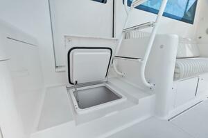 2006 Viking 68 Enclosed Bridge