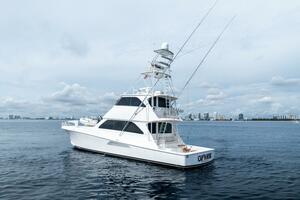 2006 Viking 68 Enclosed Bridge