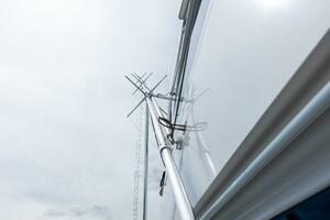 2006 Viking 68 Enclosed Bridge