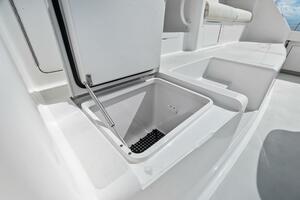 2006 Viking 68 Enclosed Bridge