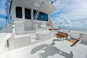 2006 Viking 68 Enclosed Bridge