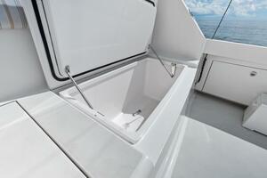 2006 Viking 68 Enclosed Bridge