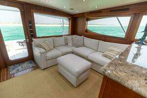2008 Hatteras 60 Convertible thumbnail 7