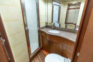 2008 Hatteras 60 Convertible thumbnail 17