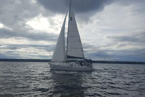 Chocolatero 33ft Beneteau Yacht For Sale