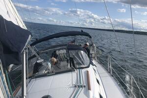 Chocolatero 33ft Beneteau Yacht For Sale
