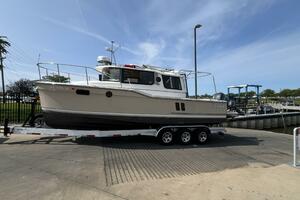 2023 Ranger Tugs R-27 Luxury Edition & Custom Trailer