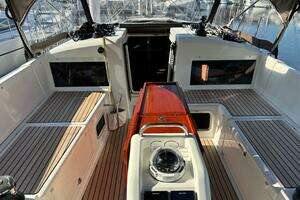 2021 Jeanneau Sun Odyssey 440 thumbnail 10