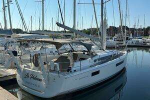 2021 Jeanneau Sun Odyssey 440 thumbnail 4