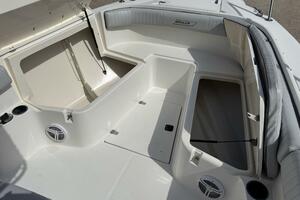 26ft Boston Whaler Yacht For Sale