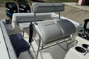 26ft Boston Whaler Yacht For Sale