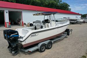 26ft Boston Whaler Yacht For Sale