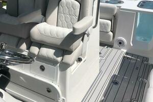 29ft Sea Fox Yacht For Sale
