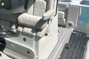 28ft Sea Fox Yacht For Sale